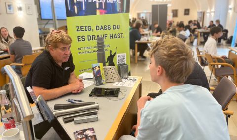 Berufswahl im Schnelldurchlauf; Job-Speed-Dating, Bild1, (c) Presse LRA
