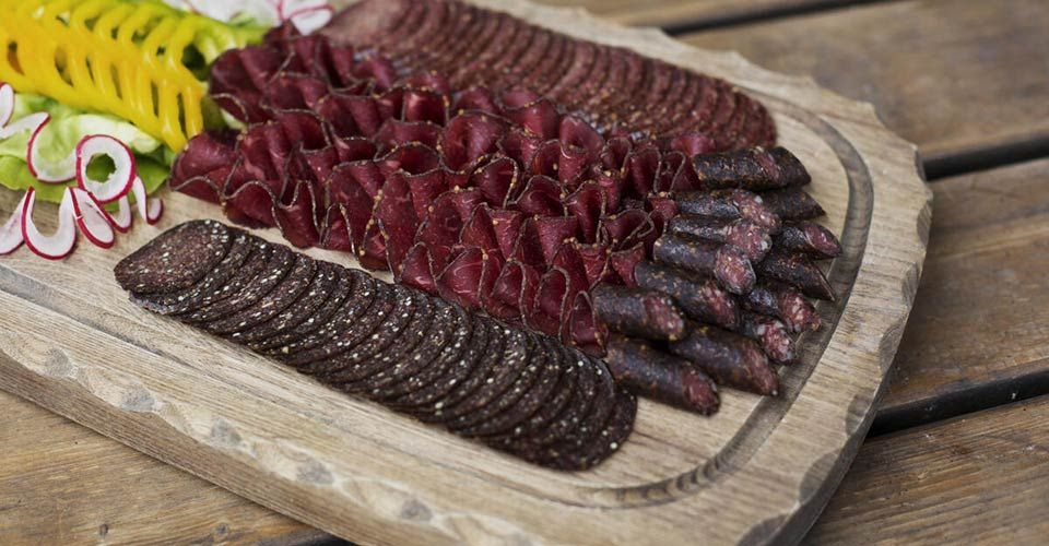 Wurstspezialitäten aus bio-regionaler Erzeugung Daniel Delang