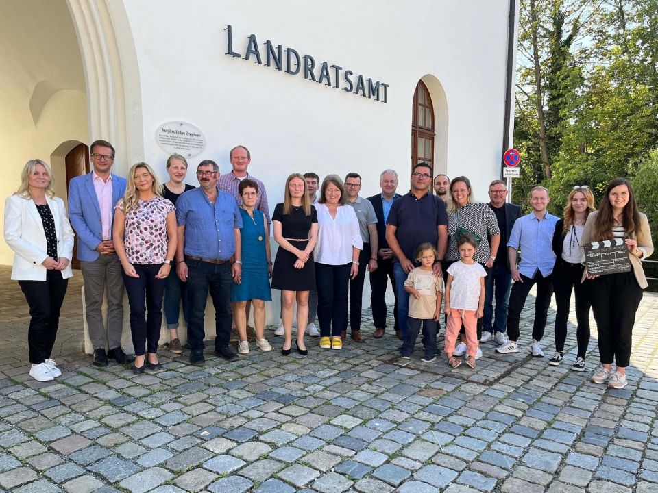 Gruppenbild der Mitwirkenden