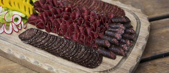 Wurstspezialitäten aus bio-regionaler Erzeugung Daniel Delang