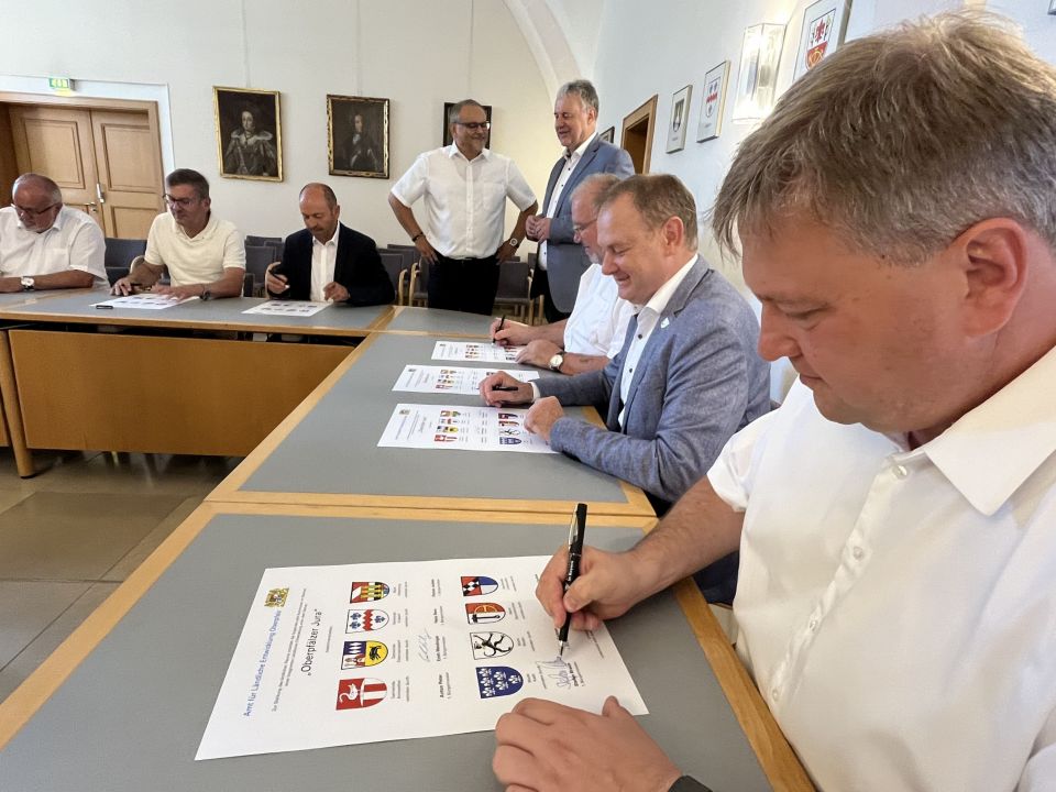 Historischer Tag Unterzeichnung Kooperationsvertrag ILE Süd