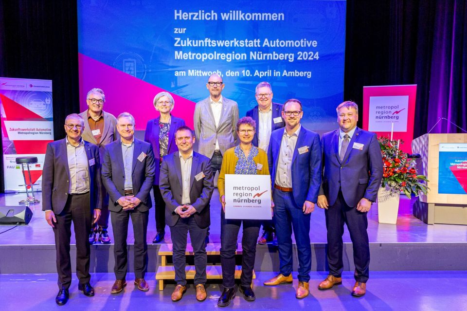 Gruppenfoto der Zukunftswerksstatt Amberg Sulzbach u. a. mit stellvertretendem Landrat Stefan Braun (ganz rechts) 